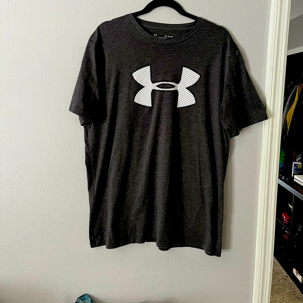 Men’s Under Armour T-shirt